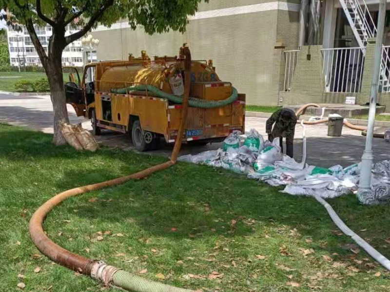 南京秦淮区专业管道疏通 清理化粪池 清洗管道